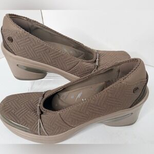 Bzees Electric Comfort‎ Pumps Brown Fabric Stretch Heels Women's 9W